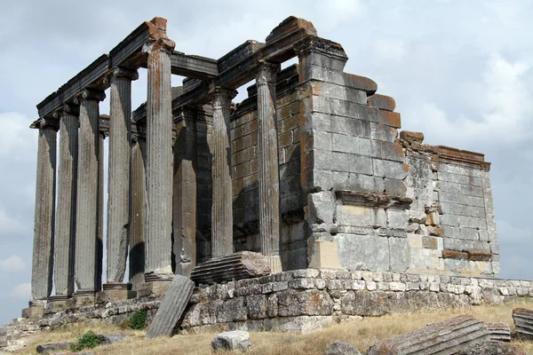 Руины храма Зевса в Айзаное — стоковое фото