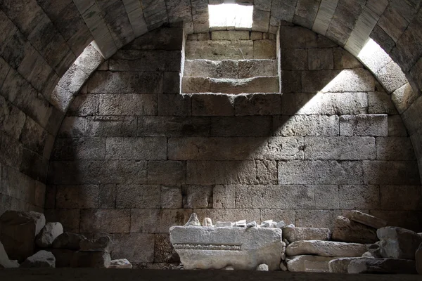 Sótano bajo el templo de Zeus — Foto de Stock