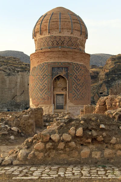 Turbe and ruins — Stock Photo, Image