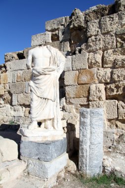 başsız heykeli