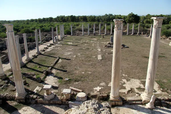 sütunlar ve kalıntılar