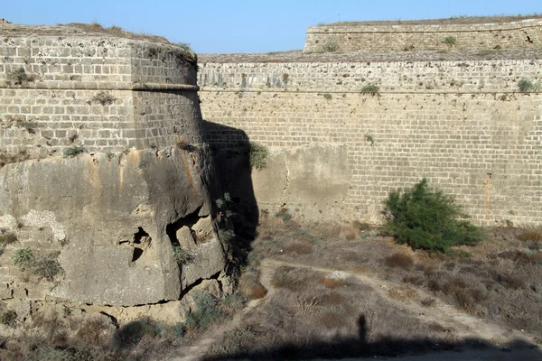 Torre e muro — Foto Stock