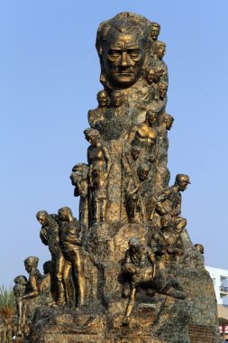 Atatürk bronz