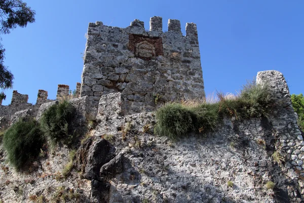 Torre e parede — Fotografia de Stock