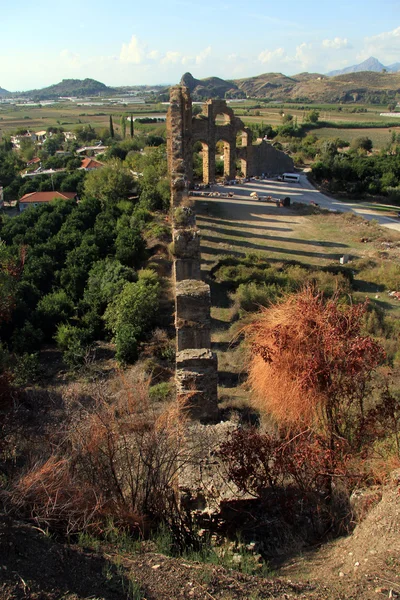 Aquaduct in aspendos — Stockfoto