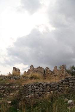 bulutlar ve kale