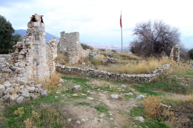 kale kalıntıları