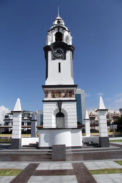 Білий clocktower — стокове фото