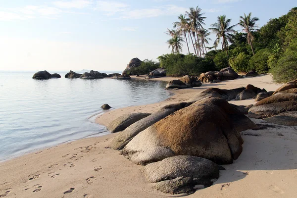 Rochers sur la plage — Photo