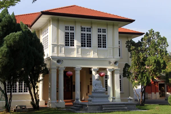 Facade of temple — Stock Photo, Image