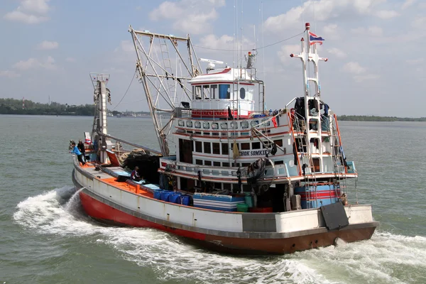 Barco de pesca —  Fotos de Stock