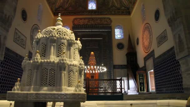 Фонтан в мечети — стоковое видео