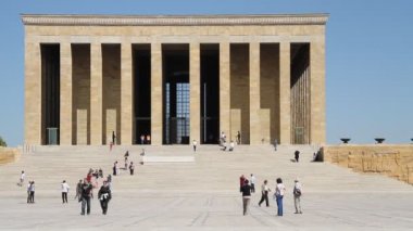 turistler ve Anıtkabir