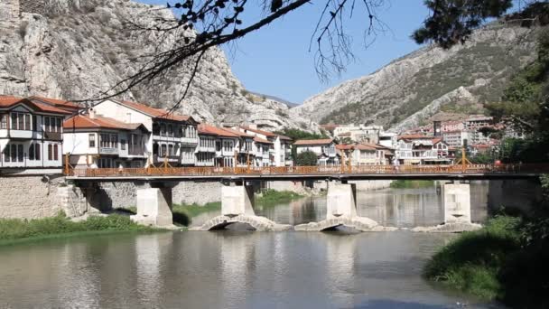 Most w mieście amasya — Wideo stockowe