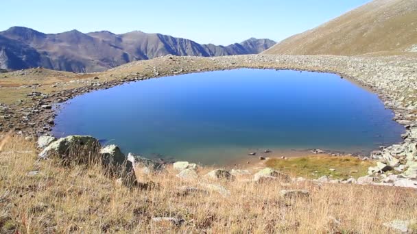 Small blue lake in Karchkar — Stock Video