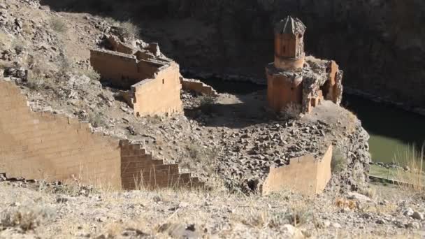 Ruines de la vieille église — Video