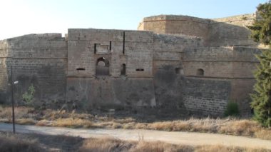gazimagusta eski taş şehir duvar