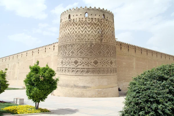 Torre na esquina — Fotografia de Stock