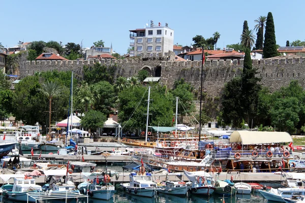 Boote in Antalya — Stockfoto