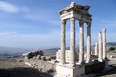 Traian Tapınağı