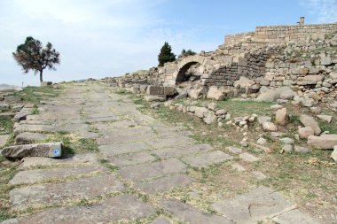 taş yol
