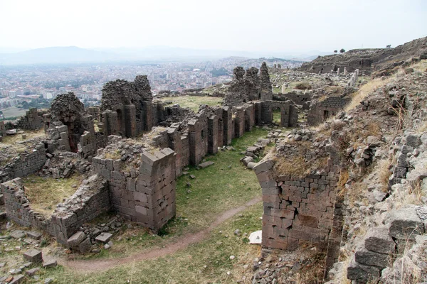 在 bergama 中的废墟 — 图库照片