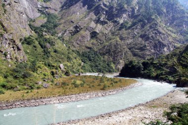 Dağ nehri