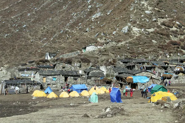 Acampamento turístico — Fotografia de Stock