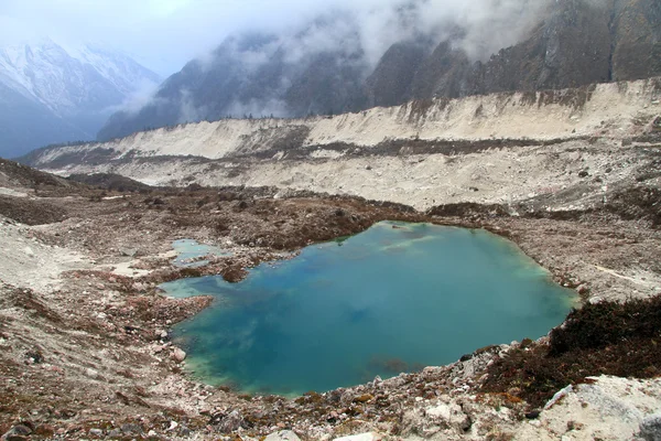 湖和山 — 图库照片