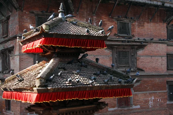 Roofs and palace — Stock Photo, Image