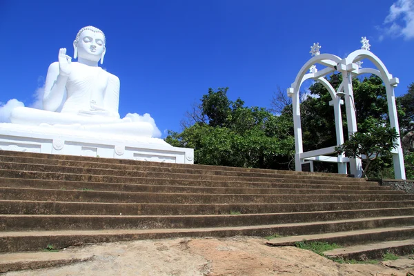 Schodiště a buddha — Stock fotografie