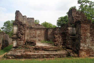Saray kalıntıları