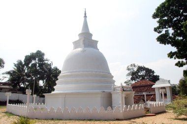 Beyaz stupa