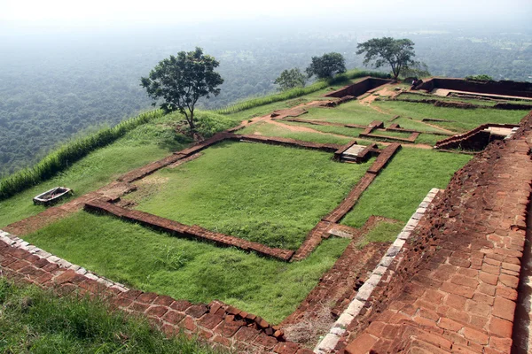 Ruins and trees — Stock Photo, Image