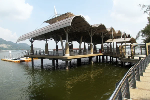 Muelle moderno — Foto de Stock