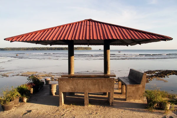 해변에 오두막 — 스톡 사진