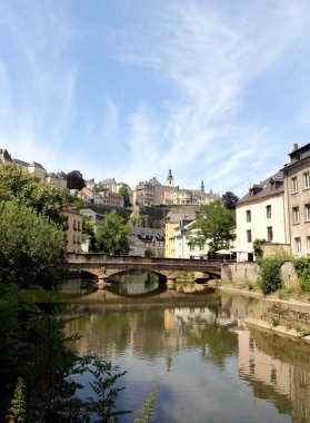 Lüksemburg'daki Alzette Nehri
