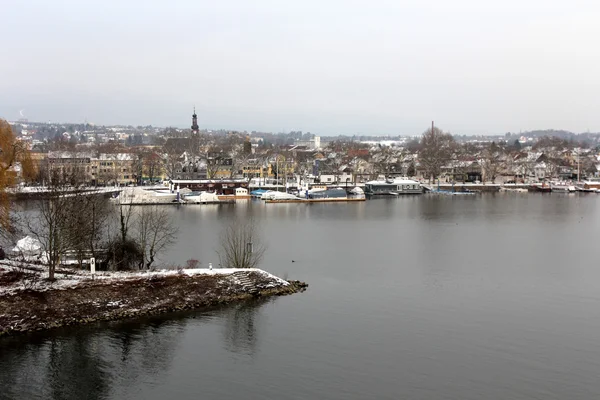 Wiesbaden, porto di Schierstein in inverno — Foto Stock