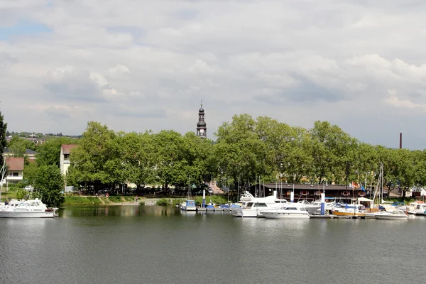 Wiesbaden, Schierstein port — Stockfoto