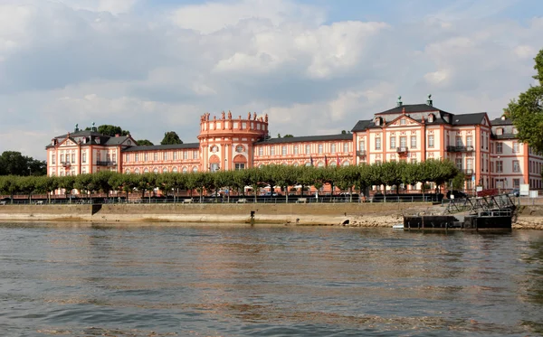 Biebrich Pałac w wiesbaden — Zdjęcie stockowe