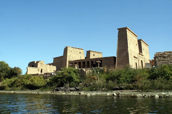 Templo de Philae em Aswan, Egito, vista do mar — Fotografia de Stock