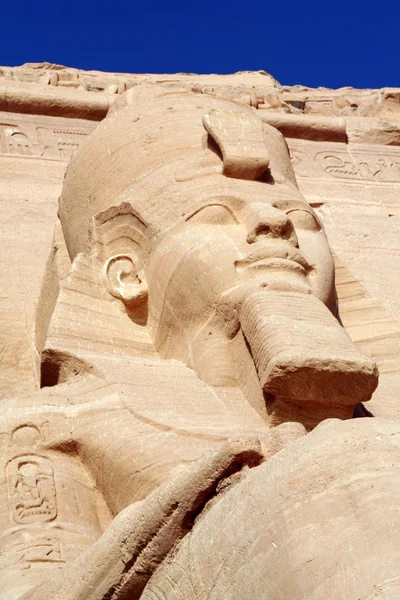 Templo del Rey Ramsés II en Abu Simbel, Egipto — Foto de Stock