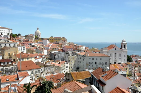 Hermosa vista de la ciudad vieja de Lisboa, Portugal —  Fotos de Stock