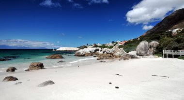 kayalar tabiatı plaj