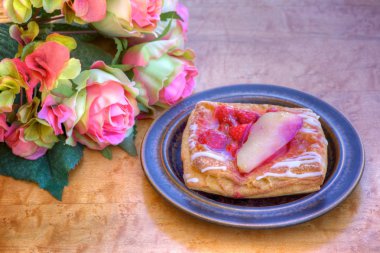 armut ve frambuazlı pasta