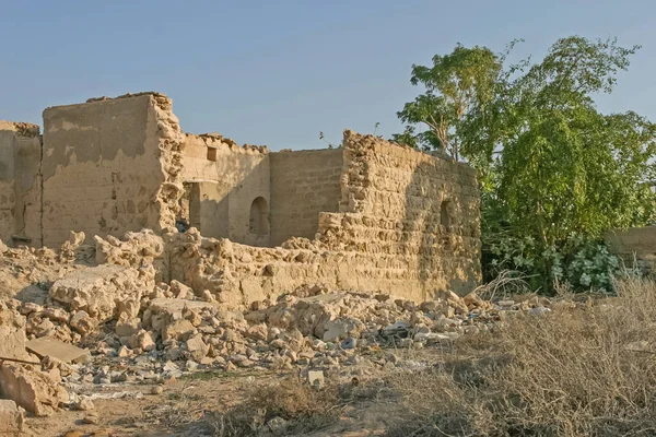 Uma Casa Velha Abandonada Conta Monte Ras Khaimah Nos Emirados — Fotografia de Stock