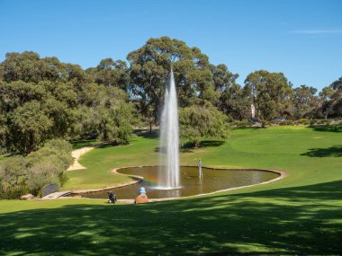 PERTH, AUSTRALIA - SEPTEMBER 9, 2022: The Pioneer Women's Memorial is located in the Western Australian Botanic Garden in Kings Park in Perth, Western Australia. It comprises a lake, a statue and a fountain.
