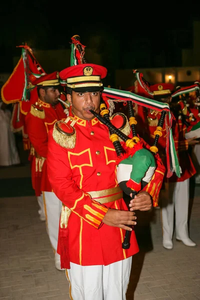 Sharjah Uae April 2005 Piper Uae Military Band Playing His — Stock Photo, Image