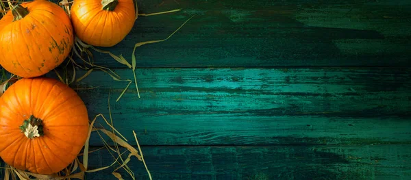 Привет Осенний Баннер Осенний Сбор Урожая Тыквы Старом Деревянном Столе — стоковое фото