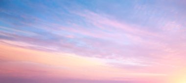 soyut güzel yaz gökyüzü arkaplanı; yeni gün Sunris